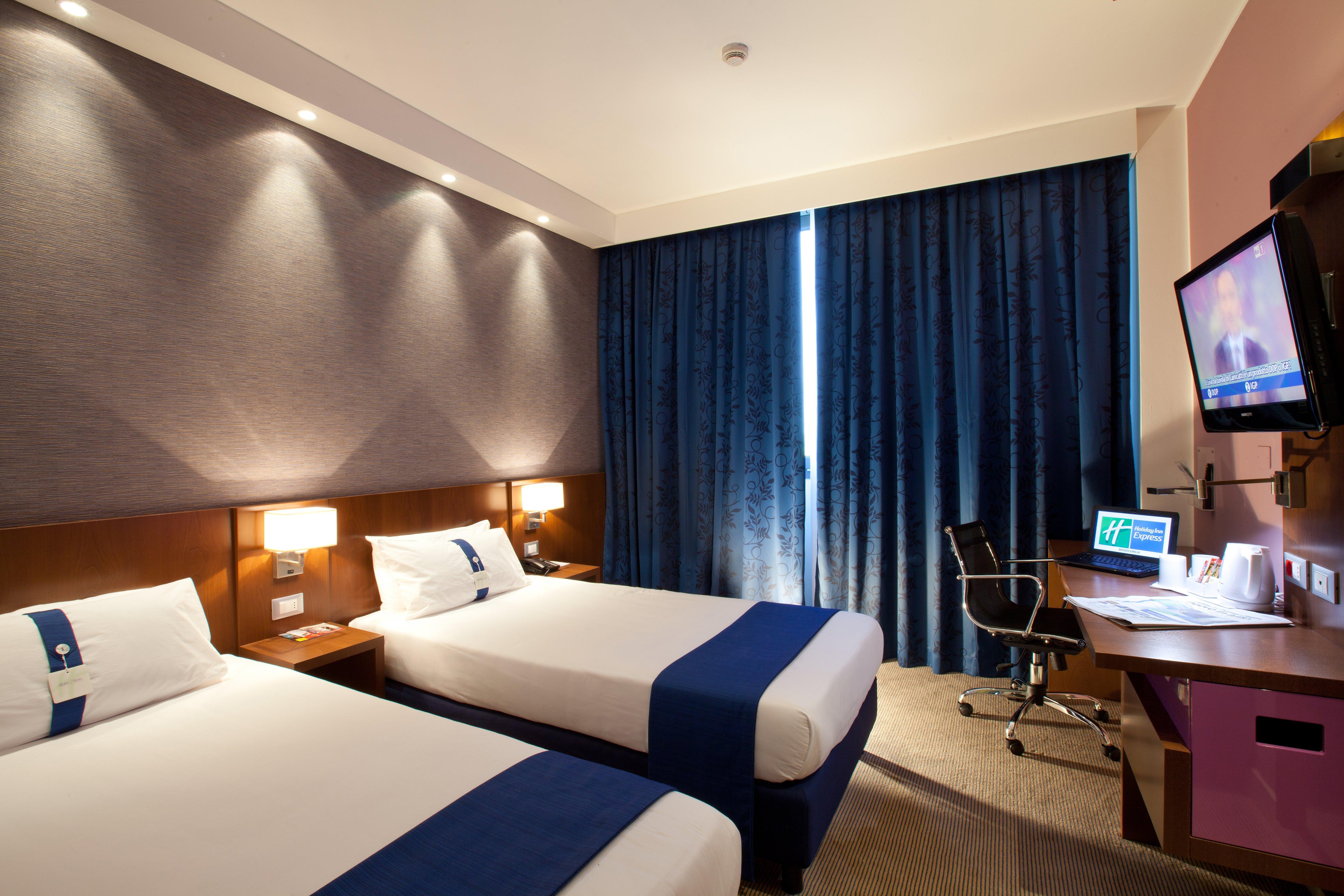 Holiday Inn Express Reggio Emilia By Ihg Zewnętrze zdjęcie