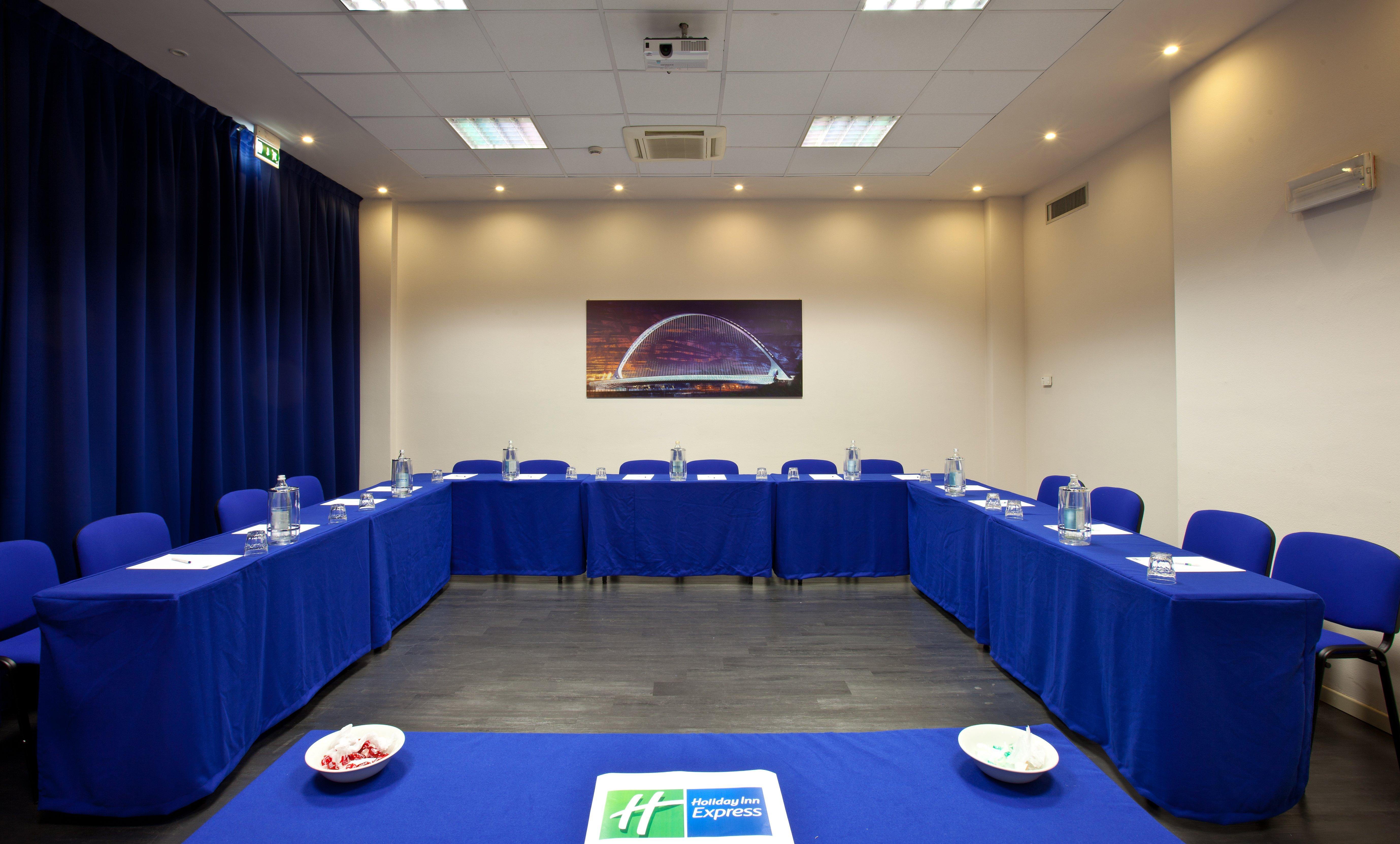 Holiday Inn Express Reggio Emilia By Ihg Zewnętrze zdjęcie