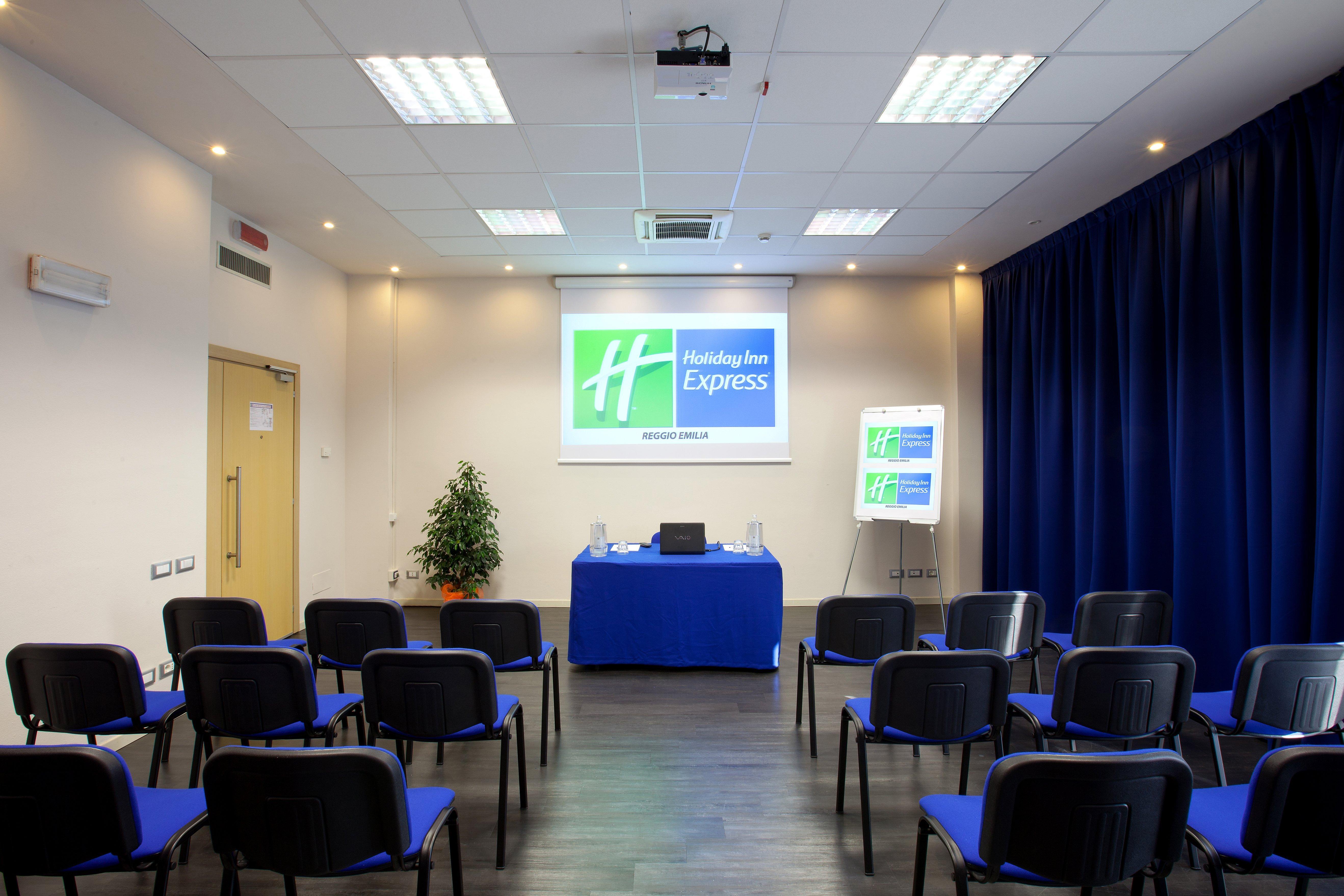 Holiday Inn Express Reggio Emilia By Ihg Zewnętrze zdjęcie