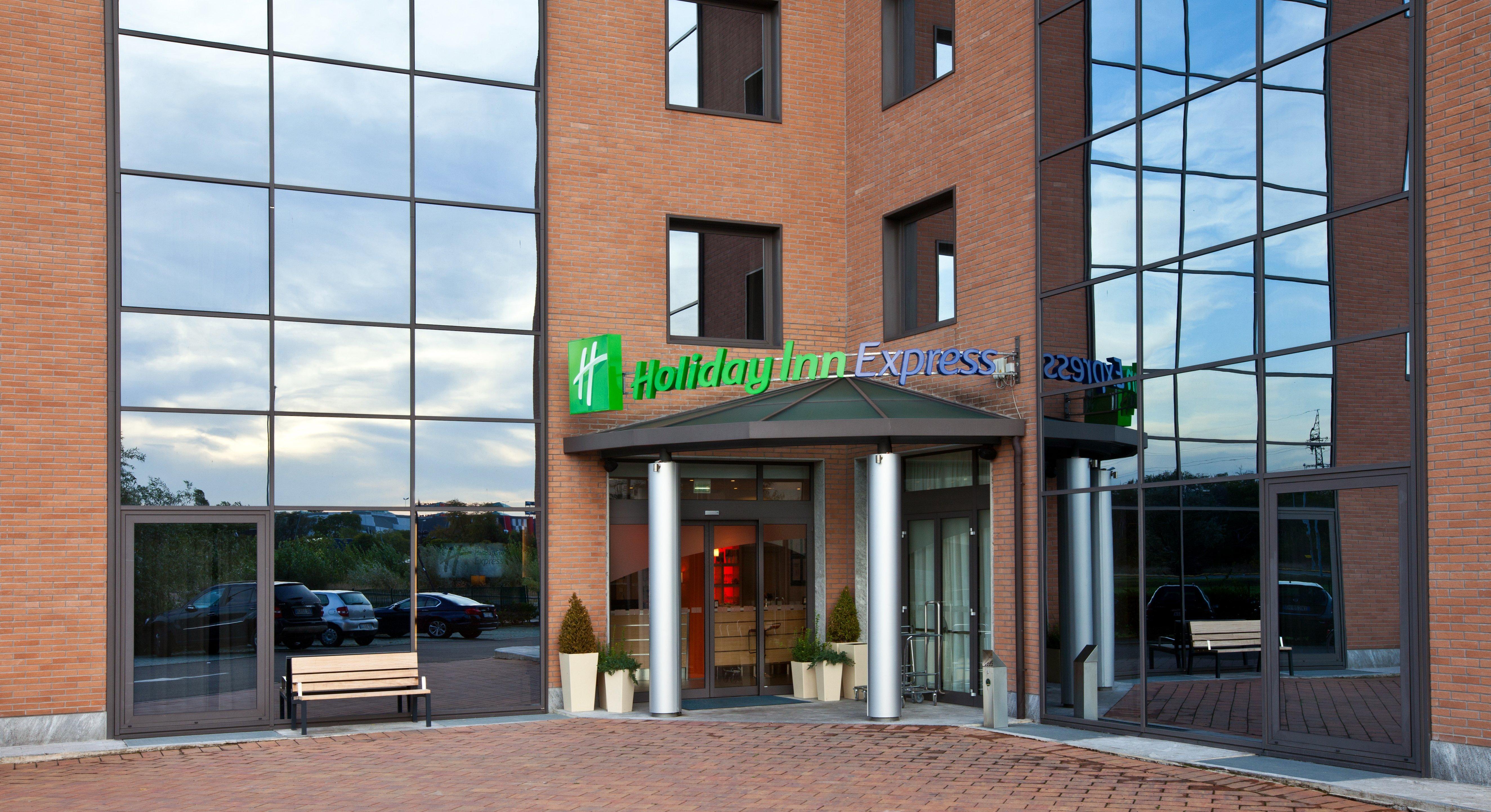 Holiday Inn Express Reggio Emilia By Ihg Zewnętrze zdjęcie