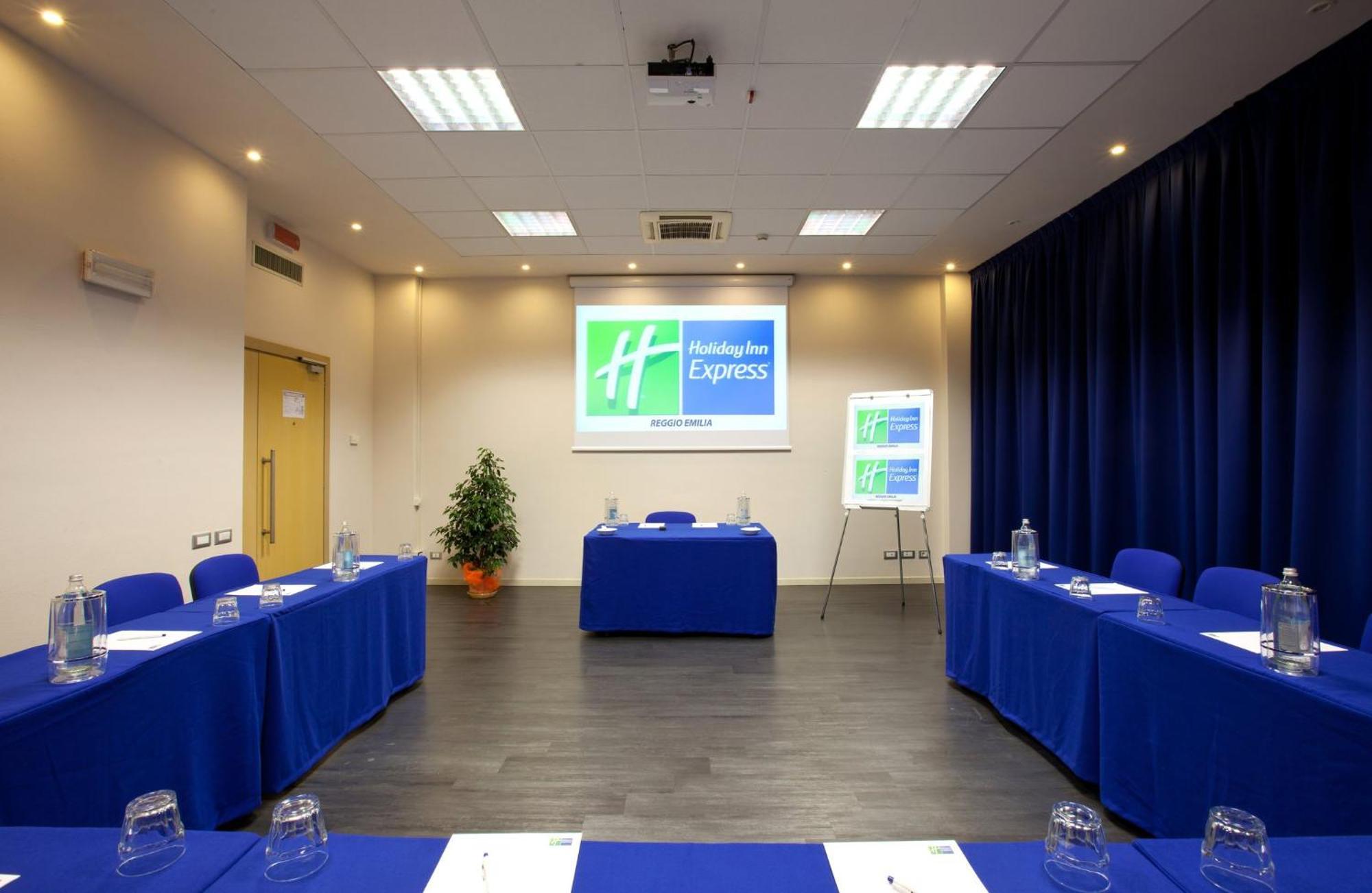 Holiday Inn Express Reggio Emilia By Ihg Zewnętrze zdjęcie